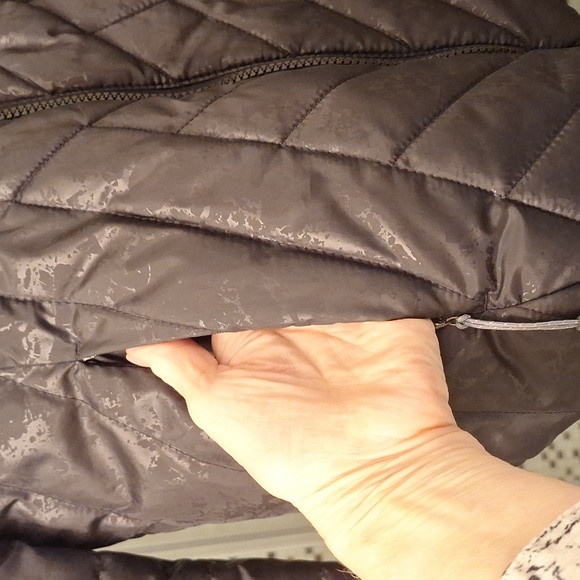 Jacket - Picture 2 of 8